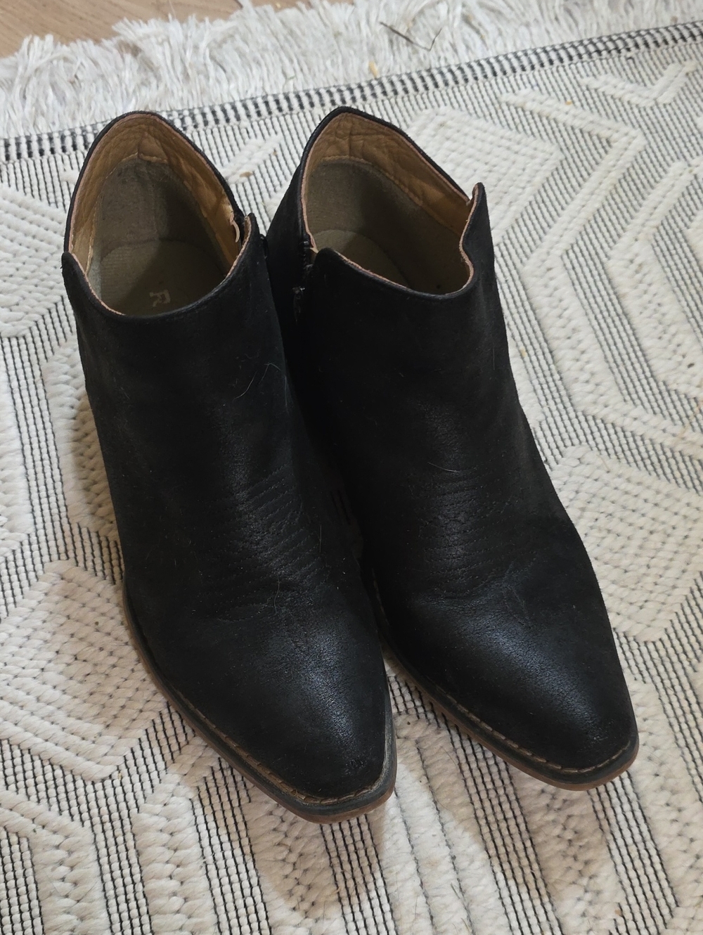 Women's Roper Black Pointed Ankle Booties - Classic Leather Look Sz 9.5
